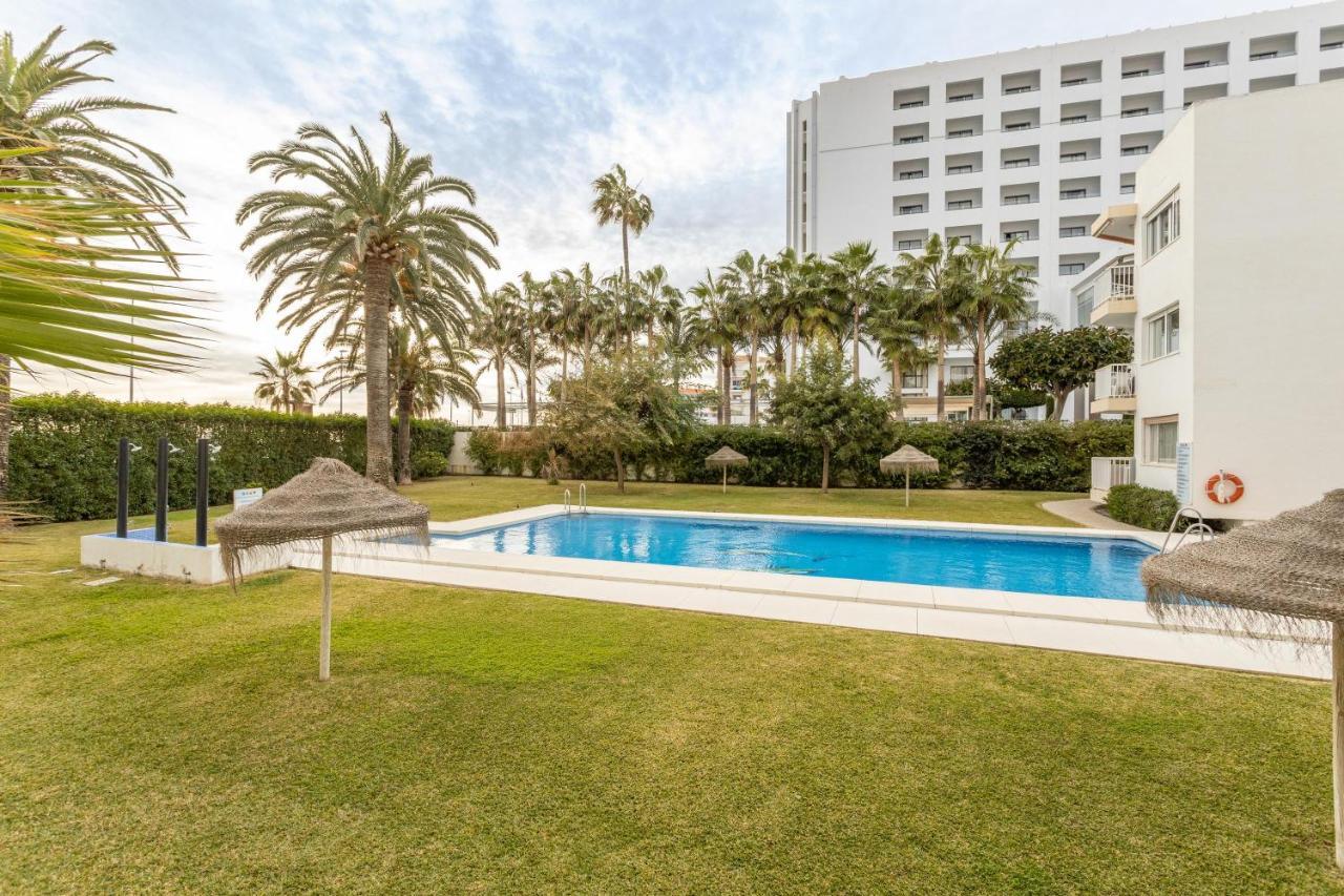 A410 Frontlilne Apartment Nerja Luaran gambar