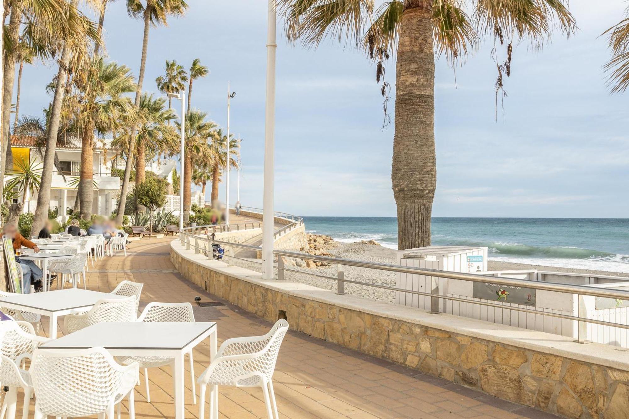 A410 Frontlilne Apartment Nerja Luaran gambar